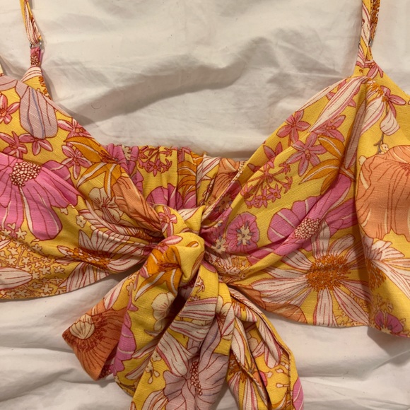 Floral Tie front top - Picture 2 of 4